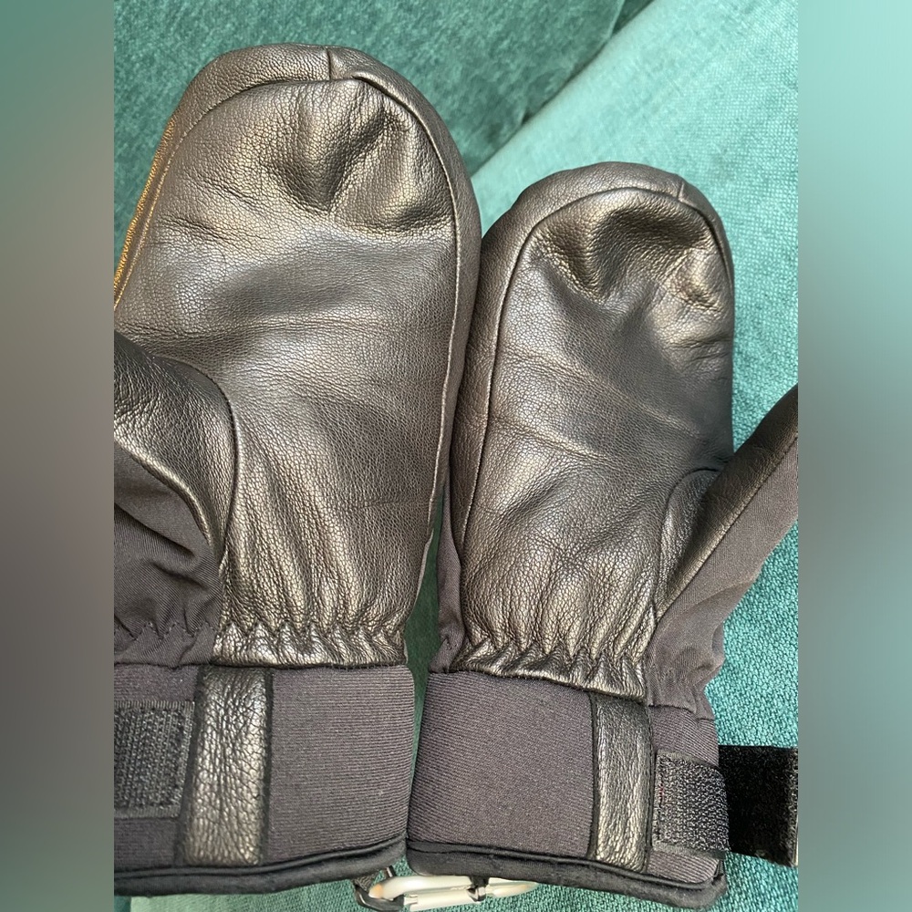 Alpine Short GORE-TEX Mitt, Size 8 - Picture 2 of 5